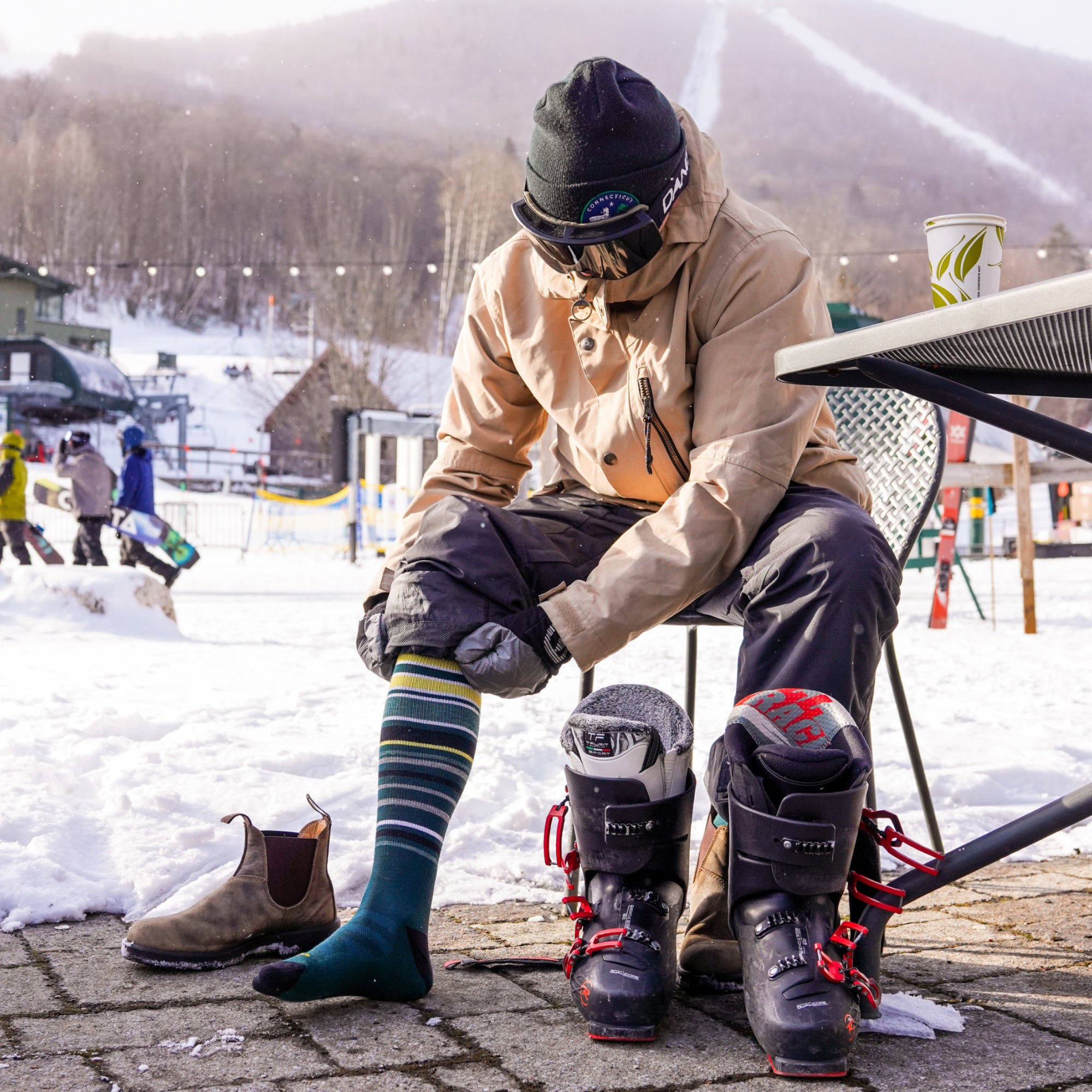 Men's Snowpack Over-the-Calf Midweight Ski & Snowboard Socks - Image 3